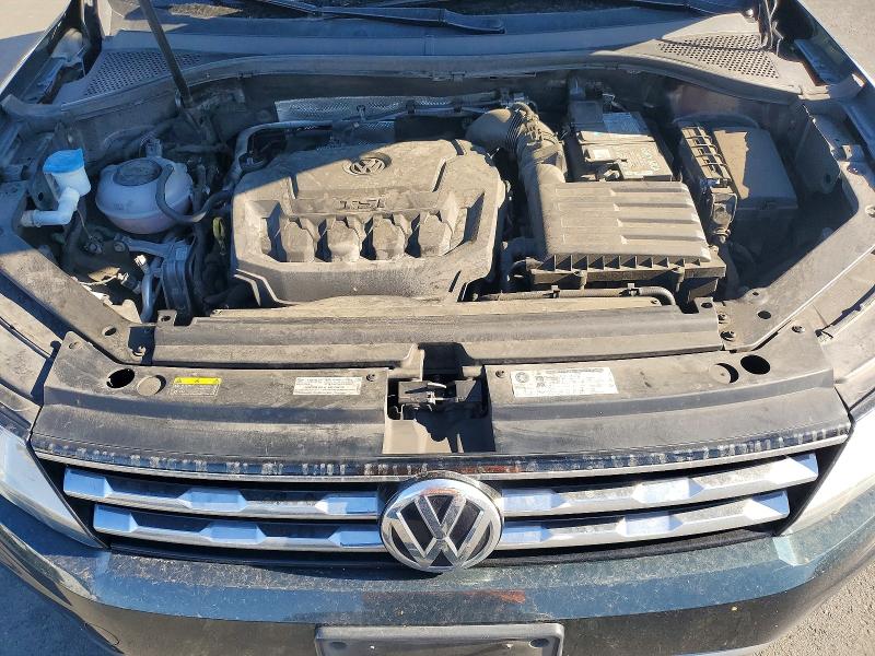 62480796 :رقم المزاد ، 3VV1B7AX5JM109668 vin ، 2018 Volkswagen Tiguan مزاد بيع