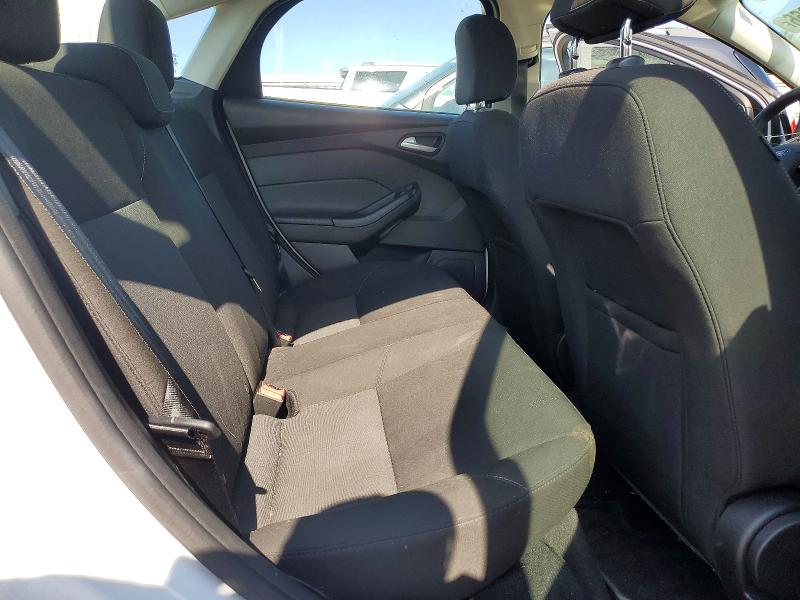 59277266 :رقم المزاد ، 1FADP3F24FL342863 vin ، 2015 Ford Focus مزاد بيع