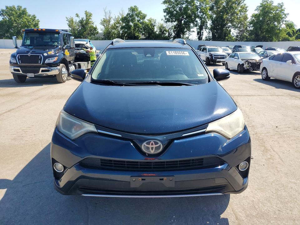Aukcja sprzedaży 2018 Toyota Rav4, vin: JTMRFREV7JJ243797, numer aukcji: 61169656