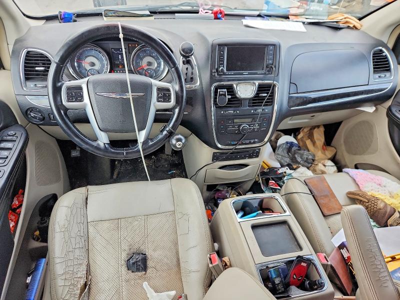 61071926 :رقم المزاد ، 2A4RR8DG0BR676230 vin ، 2011 Chrysler Town & Country مزاد بيع