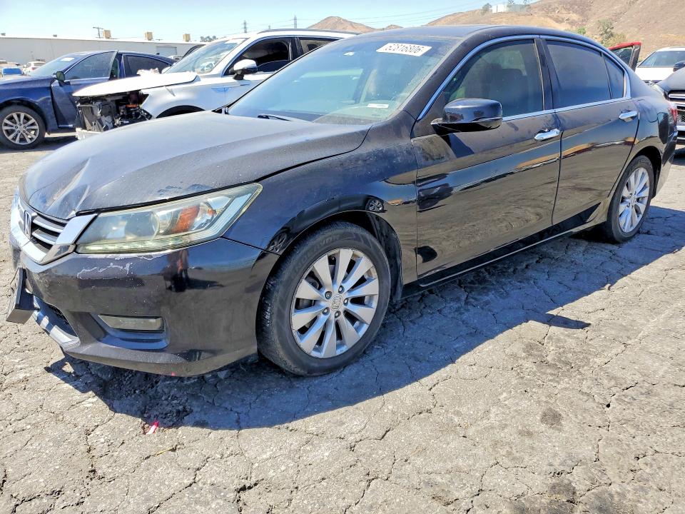 2014 Honda Accord მანქანა იყიდება აუქციონზე, vin: 1HGCR3F86EA012058, აუქციონის ნომერი: 62816806