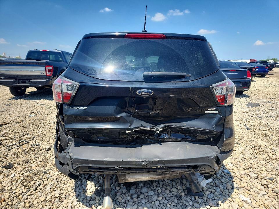 Продаж на аукціоні авто 2017 Ford Escape, vin: 1FMCU0G95HUB20060, номер лоту: 57705386