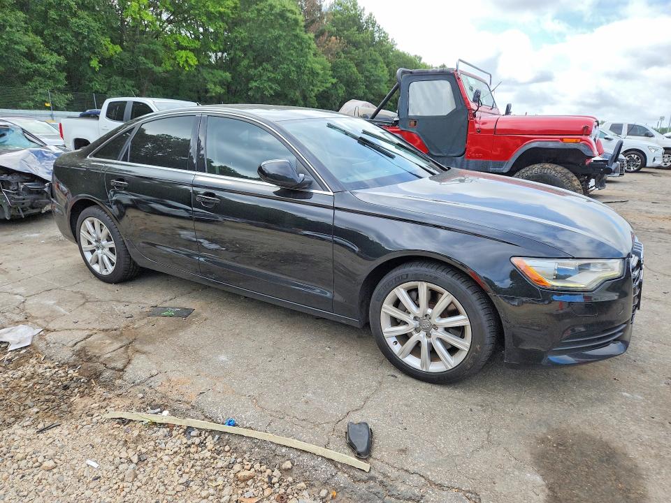 61808676 :رقم المزاد ، WAUFFAFC6FN018527 vin ، 2015 Audi A6 مزاد بيع