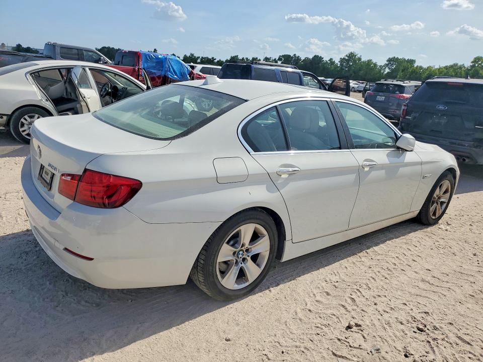 2013 Bmw 528 მანქანა იყიდება აუქციონზე, vin: WBAXG5C58DDY32034, აუქციონის ნომერი: 63291266