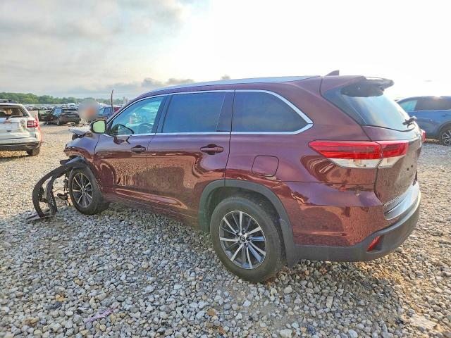 2017 Toyota Highlander მანქანა იყიდება აუქციონზე, vin: 5TDJZRFH2HS384822, აუქციონის ნომერი: 62872466