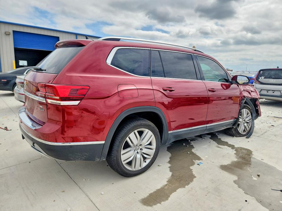 Продажа на аукционе авто 2018 Volkswagen Atlas, vin: 1V2NR2CA0JC558070, номер лота: 62646436
