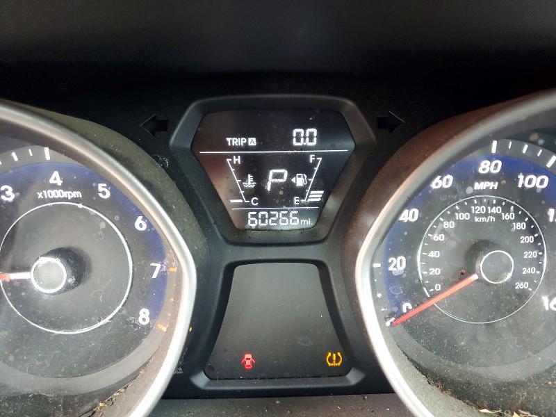 Продажа на аукционе авто 2016 Hyundai Elantra, vin: 5NPDH4AE1GH735076, номер лота: 60047906