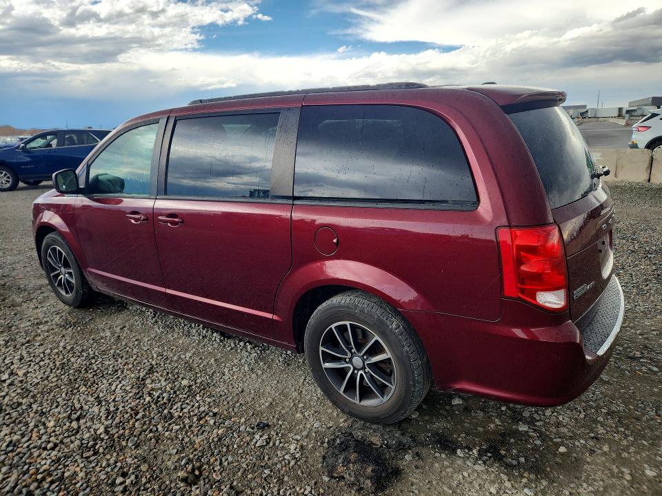 60520306 :رقم المزاد ، 2C4RDGEG8JR285113 vin ، 2018 Dodge Grand Caravan مزاد بيع