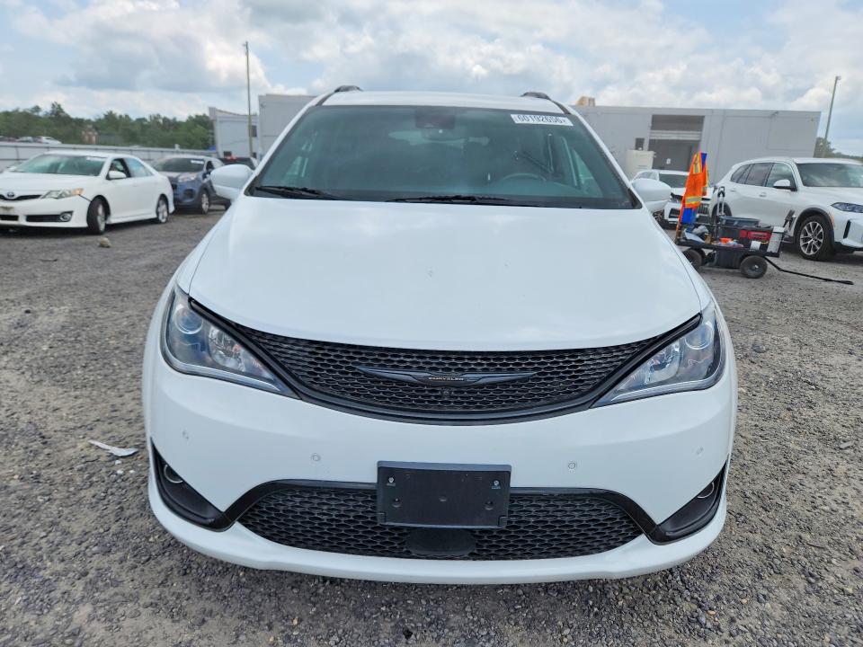 60192656 :رقم المزاد ، 2C4RC3BG7LR267821 vin ، 2020 Chrysler Pacifica مزاد بيع