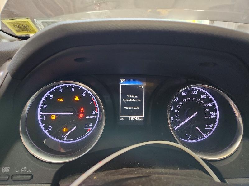 61130976 :رقم المزاد ، 4T1G11AKXLU917375 vin ، 2020 Toyota Camry مزاد بيع