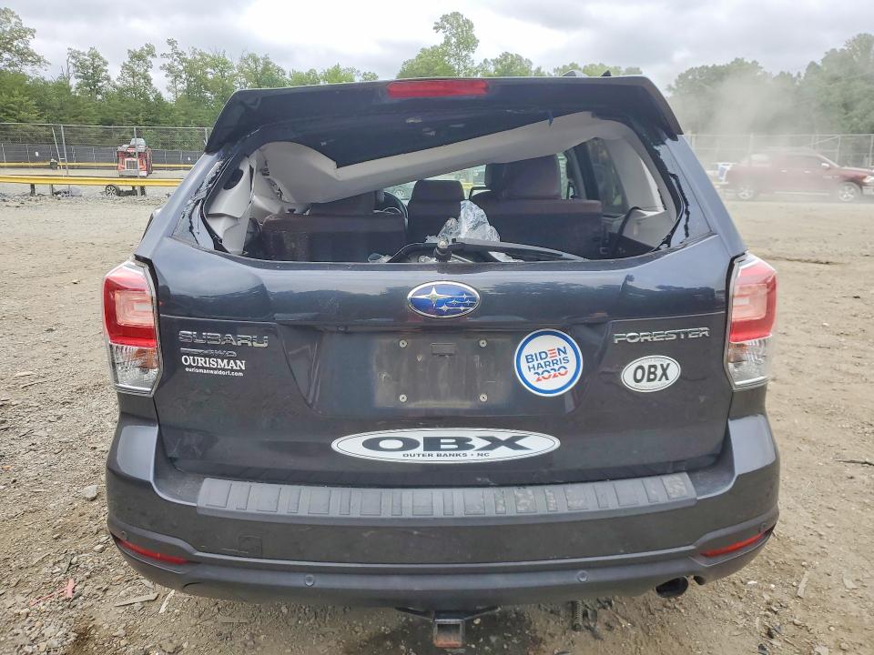 61696726 :رقم المزاد ، JF2SJAWC3JH445768 vin ، 2018 Subaru Forester مزاد بيع