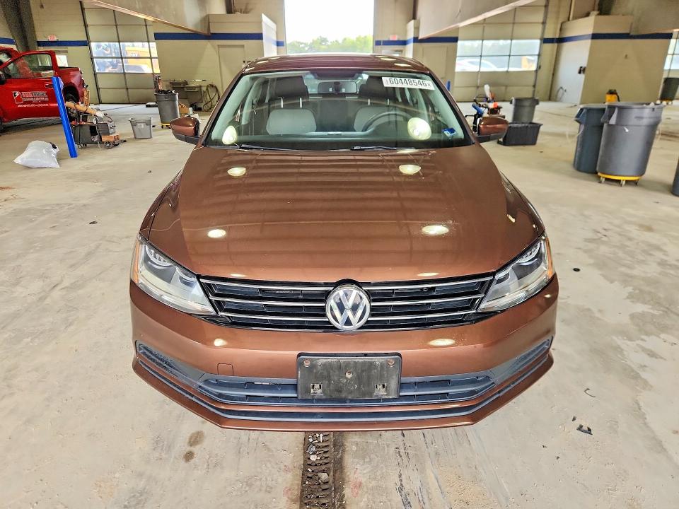 2017 Volkswagen Jetta მანქანა იყიდება აუქციონზე, vin: 3VW2B7AJ2HM390561, აუქციონის ნომერი: 60448546
