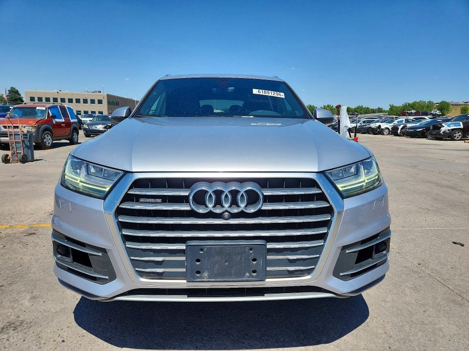 Продаж на аукціоні авто 2017 Audi Q7, vin: WA1LAAF74HD011330, номер лоту: 61891296