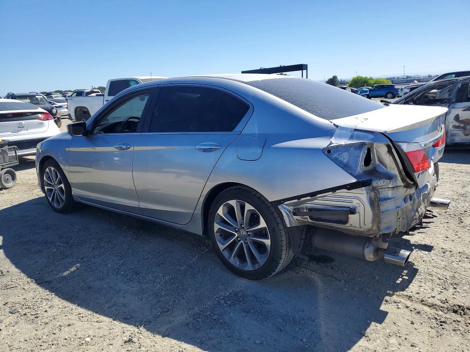 61443686 :رقم المزاد ، 1HGCR2F52FA089303 vin ، 2015 Honda Accord مزاد بيع