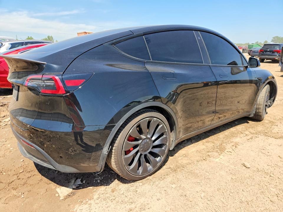 59671126 :رقم المزاد ، 7SAYGDEF4NF567973 vin ، 2022 Tesla Model Y مزاد بيع