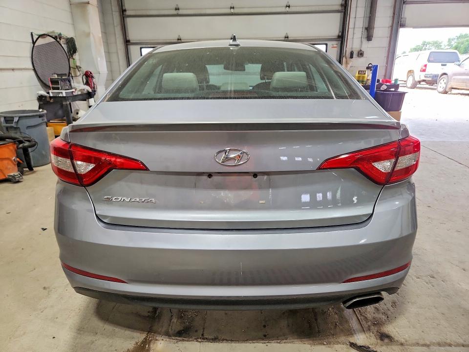 Продажа на аукционе авто 2016 Hyundai Sonata, vin: 5NPE24AF1GH283032, номер лота: 62690446