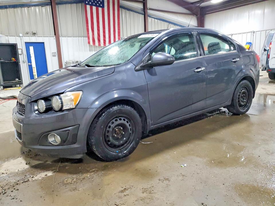 60426786 :رقم المزاد ، 1G1JF5SBXC4175991 vin ، 2012 Chevrolet Sonic مزاد بيع