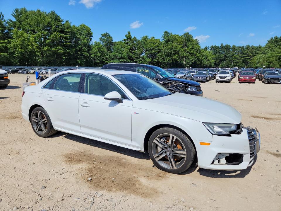 85987645 :رقم المزاد ، WAUENAF40JA107484 vin ، 2018 Audi A4 مزاد بيع