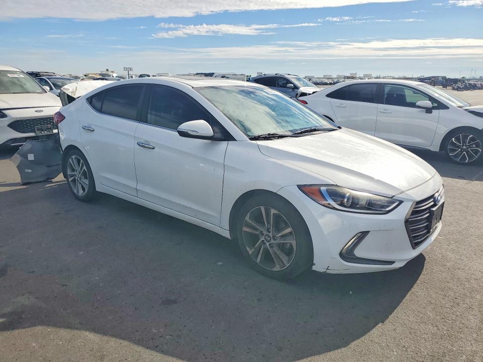 60632616 :رقم المزاد ، 5NPD84LF8HH085766 vin ، 2017 Hyundai Elantra مزاد بيع