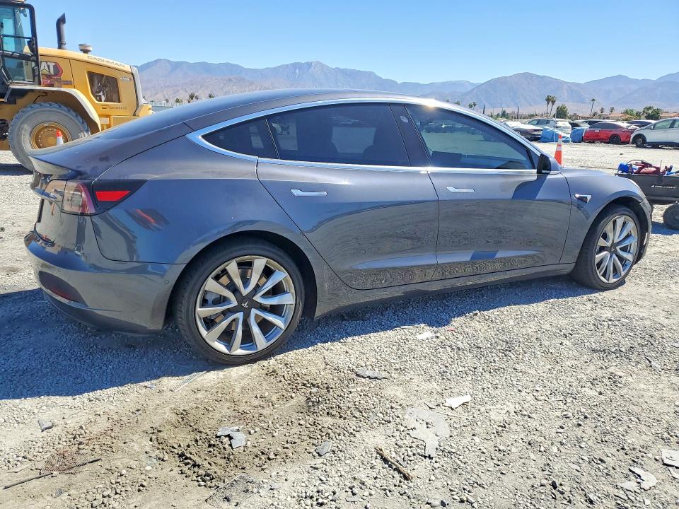 60164396 :رقم المزاد ، 5YJ3E1EA4KF417616 vin ، 2019 Tesla Model 3 مزاد بيع