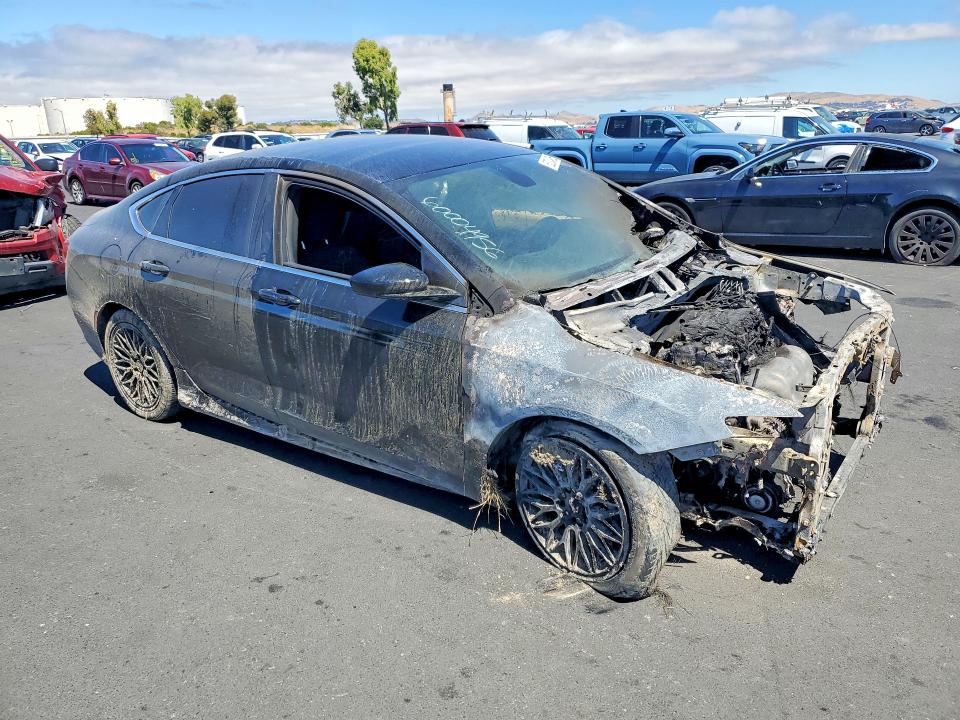 Продажа на аукционе авто 2015 Chrysler 200, vin: 1C3CCCAB7FN684017, номер лота: 60004956