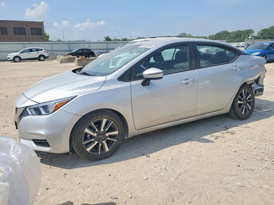 61132256 :رقم المزاد ، 3N1CN8EV2ML845882 vin ، 2021 Nissan Versa مزاد بيع