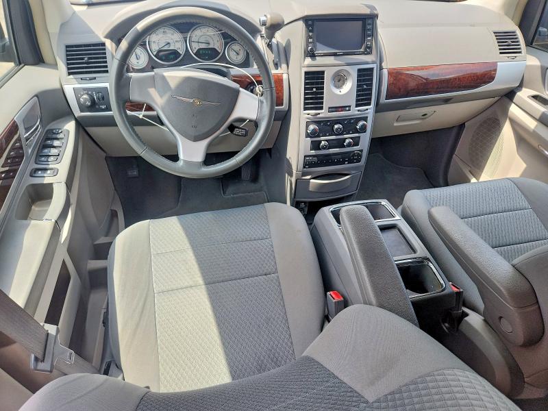 2009 Chrysler Town & Country მანქანა იყიდება აუქციონზე, vin: 2A8HR54159R635607, აუქციონის ნომერი: 62827526