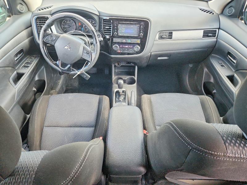 61560796 :رقم المزاد ، JA4AZ3A30GZ045198 vin ، 2016 Mitsubishi Outlander مزاد بيع