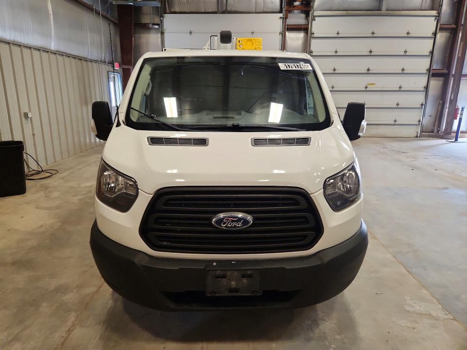 61761746 :رقم المزاد ، 1FTYE1ZM4KKA83567 vin ، 2019 Ford Transit مزاد بيع