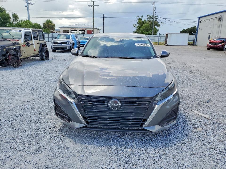 59880336 :رقم المزاد ، 1N4BL4DV6PN384804 vin ، 2023 Nissan Altima مزاد بيع