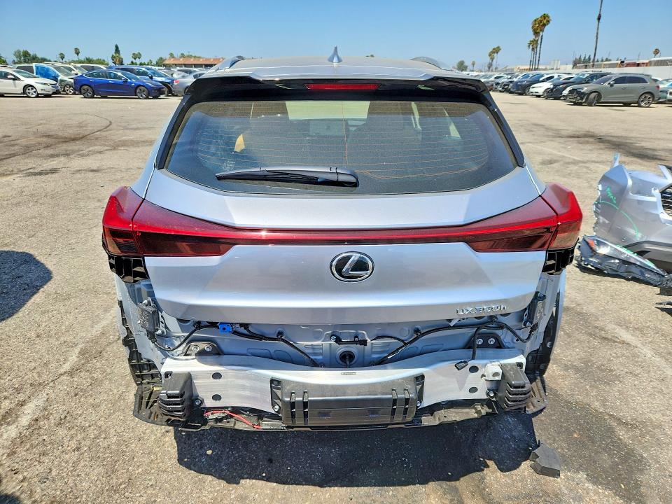 61730866 :رقم المزاد ، JTHYBJAH5T2044980 vin ، 2026 Lexus Ux 300h مزاد بيع