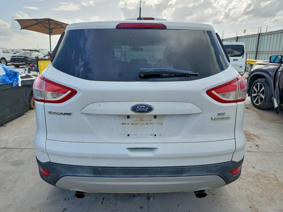 2013 Ford Escape მანქანა იყიდება აუქციონზე, vin: 1FMCU0GX9DUD83841, აუქციონის ნომერი: 61850636