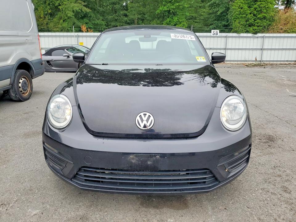 Продажа на аукционе авто 2017 Volkswagen Beetle, vin: 3VWF17AT6HM613142, номер лота: 85626125