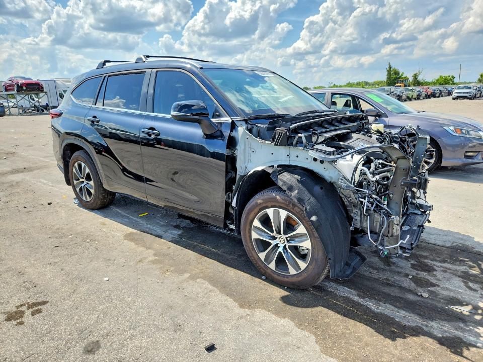 Продаж на аукціоні авто 2025 Toyota Highlander, vin: 5TDKDRAH4SS557578, номер лоту: 59916296