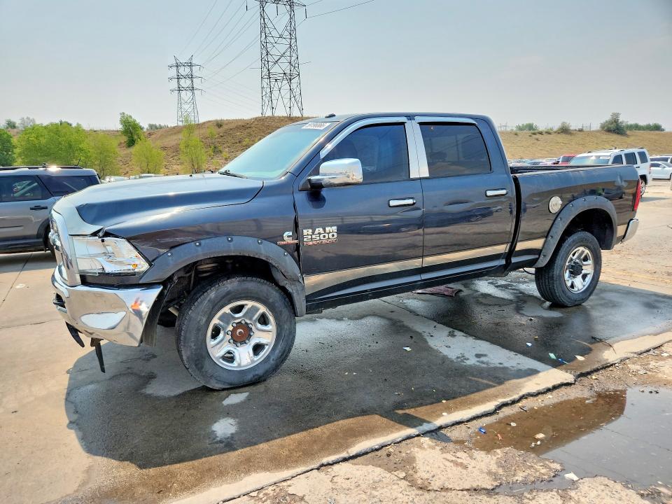 59196866 :رقم المزاد ، 3C6UR5DL2FG556900 vin ، 2015 Ram 2500 مزاد بيع