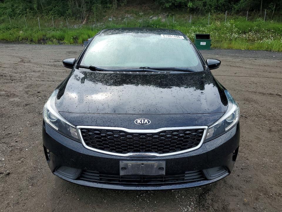 2018 Kia Forte მანქანა იყიდება აუქციონზე, vin: 3KPFL4A75JE284285, აუქციონის ნომერი: 61951406