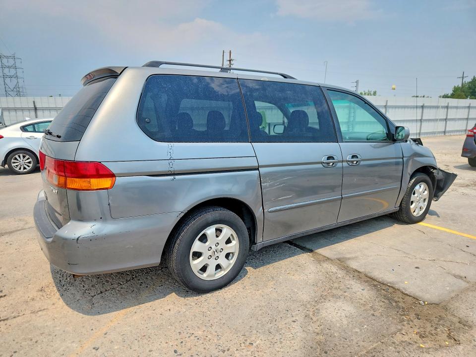 60082486 :رقم المزاد ، 5FNRL18682B023043 vin ، 2002 Honda Odyssey مزاد بيع