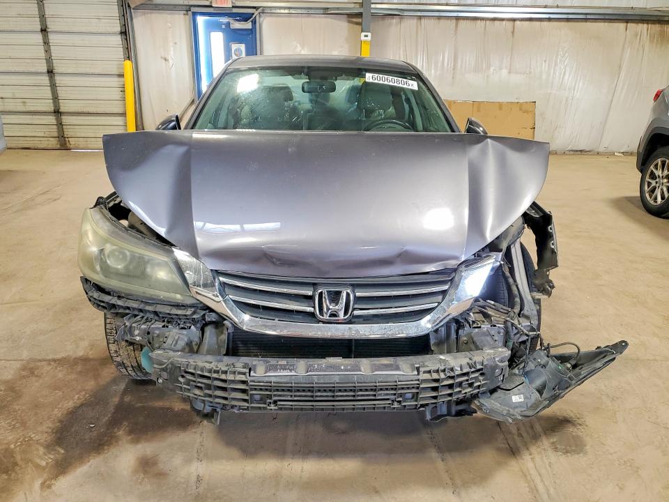 Продажа на аукционе авто 2015 Honda Accord, vin: 1HGCR2F33FA252605, номер лота: 60060806