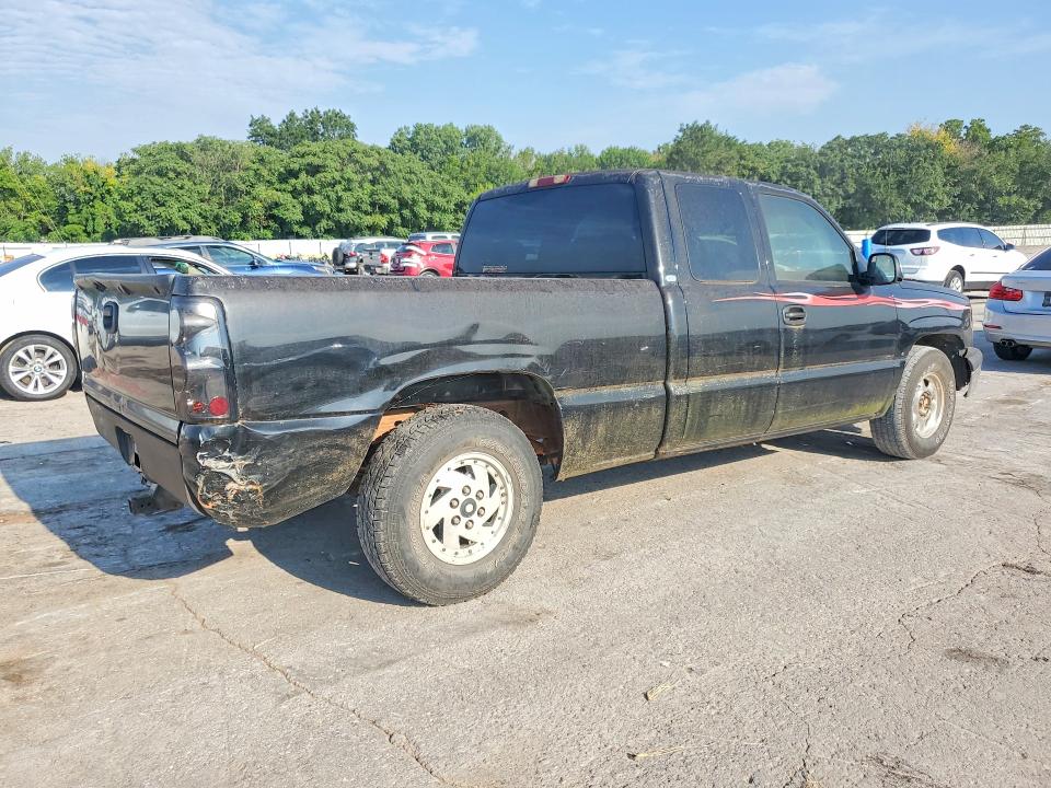 2004 Chevrolet Silverado მანქანა იყიდება აუქციონზე, vin: 2GCEC19T641141875, აუქციონის ნომერი: 61005206