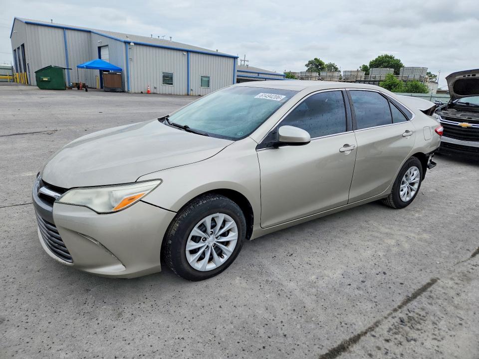 2016 Toyota Camry მანქანა იყიდება აუქციონზე, vin: 4T4BF1FK9GR556835, აუქციონის ნომერი: 61494206