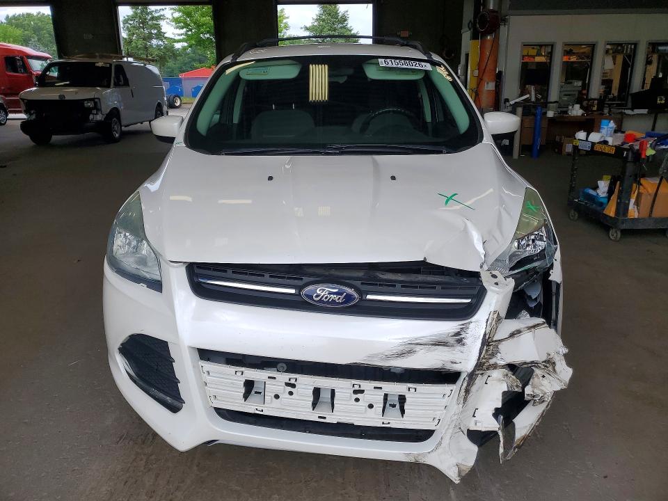 2015 Ford Escape მანქანა იყიდება აუქციონზე, vin: 1FMCU9G99FUA95617, აუქციონის ნომერი: 61558026