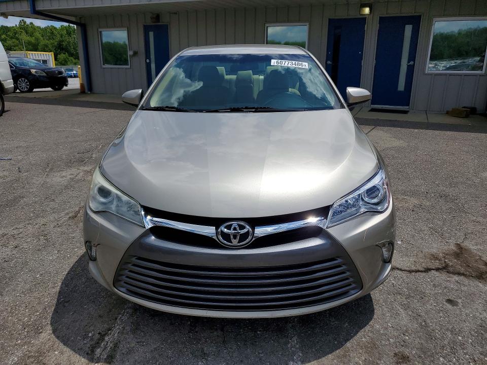 2016 Toyota Camry მანქანა იყიდება აუქციონზე, vin: 4T1BF1FK2GU136361, აუქციონის ნომერი: 60773486