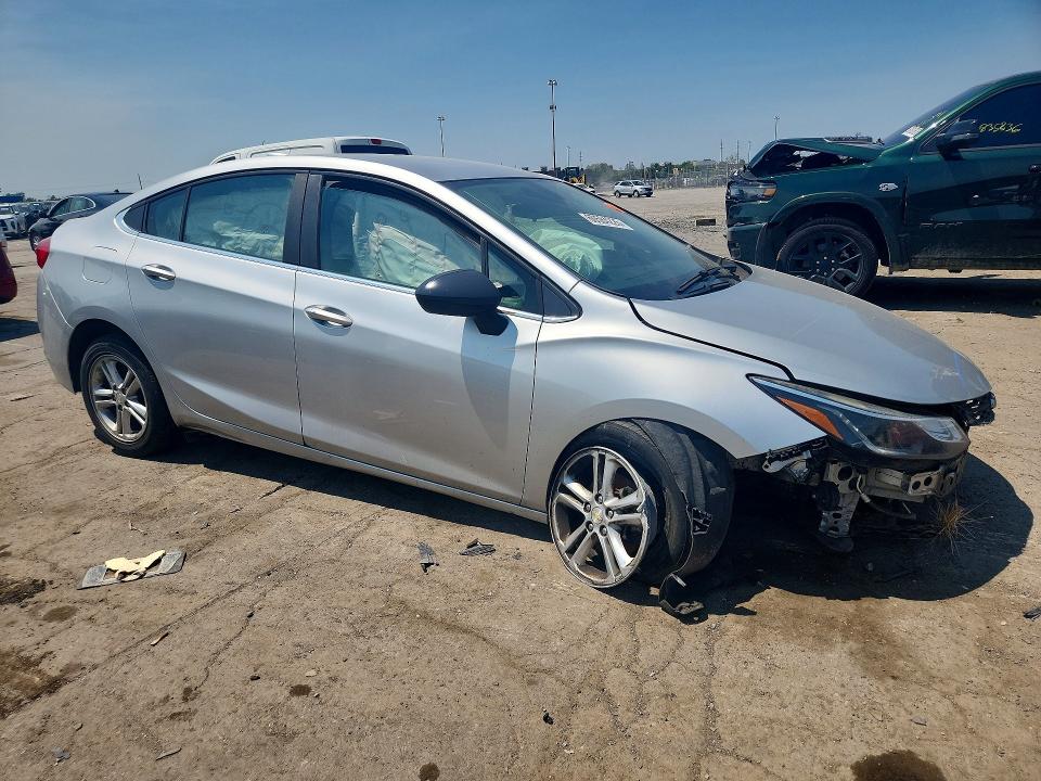 Продаж на аукціоні авто 2018 Chevrolet Cruze, vin: 1G1BE5SM0J7112399, номер лоту: 60584226