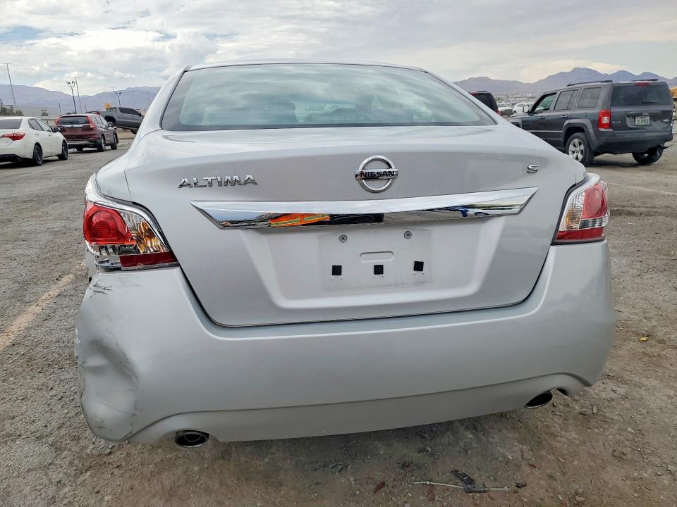 2015 Nissan Altima მანქანა იყიდება აუქციონზე, vin: 1N4AL3AP7FN370081, აუქციონის ნომერი: 61348066