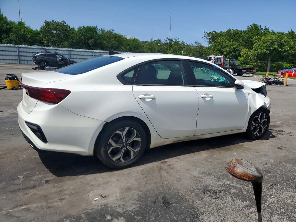 Продаж на аукціоні авто 2021 Kia Forte, vin: 3KPF24AD0ME290900, номер лоту: 61110126