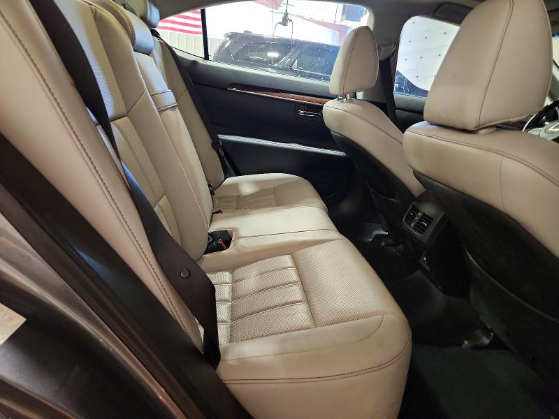 61629466 :رقم المزاد ، 58ABK1GG5JU084522 vin ، 2018 Lexus Es مزاد بيع