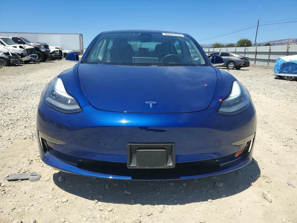 62351216 :رقم المزاد ، 5YJ3E1EB9LF617675 vin ، 2020 Tesla Model 3 مزاد بيع
