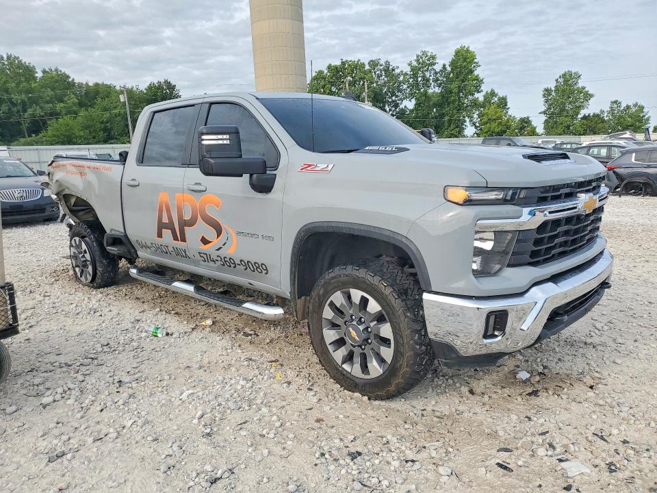 61874546 :رقم المزاد ، 2GC4YNE72R1164834 vin ، 2024 Chevrolet Silverado مزاد بيع