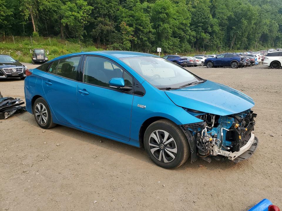 Продаж на аукціоні авто 2017 Toyota Prius Prime, vin: JTDKARFP6H3024814, номер лоту: 60753196