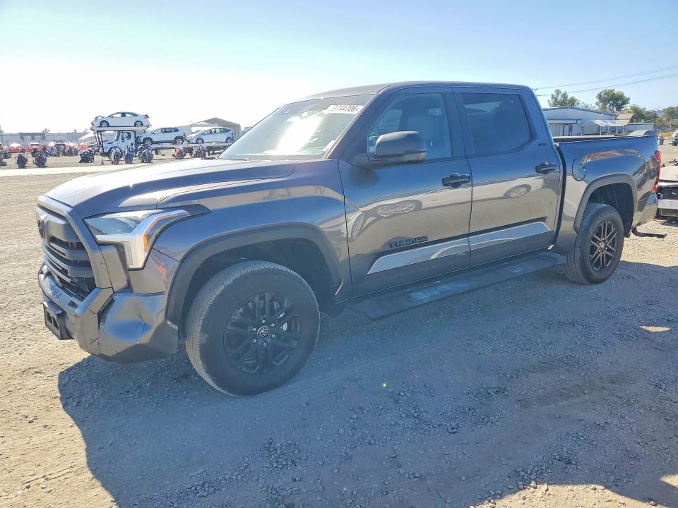 Продажа на аукционе авто 2025 Toyota Tundra, vin: 5TFLA5DB6SX253353, номер лота: 59744706